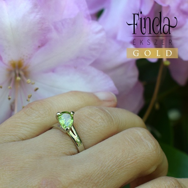 Tengerszem arany gyűrű olivinnel Tengerszem arany gyűrű olivinnel